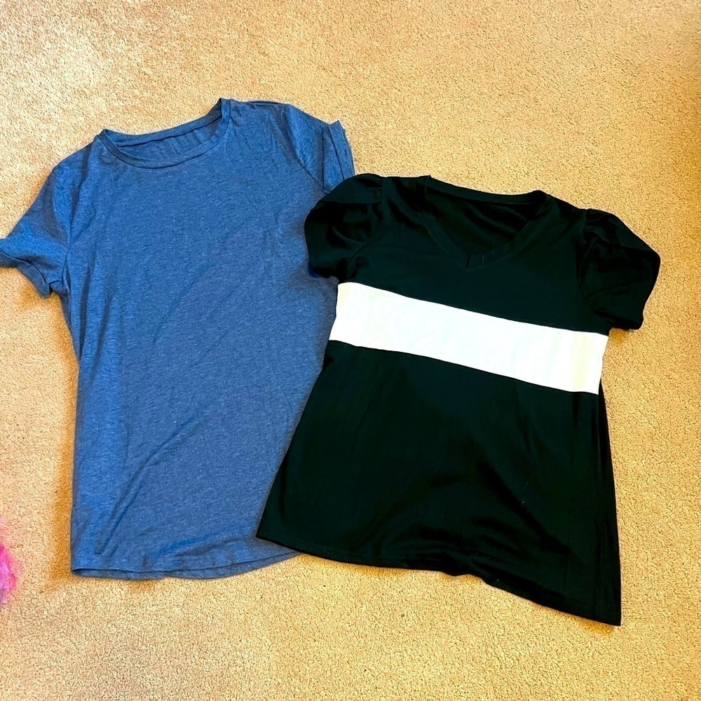 Bundle of 2 Women’s Tops Size M and XL